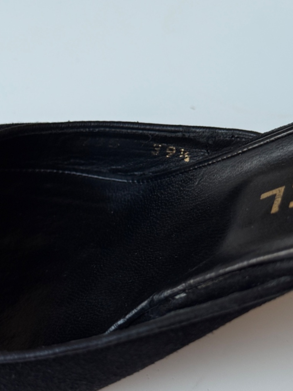 CHANEL vintage black suede mules, EU 39.5 / US 9, 3.5’’ heel - Picture 10 of 15